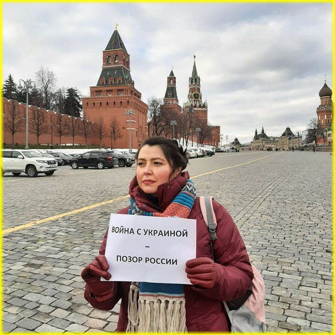 Ukrainian protester with sign