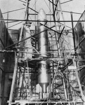 Four-chamber rocket in tower